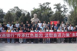 防不住！95年欧冠乔治维阿对阵巴萨惊艳表现，巴萨后卫苦不堪言！